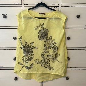 Women’s large tea collection shirt in yellow with brown flowery design